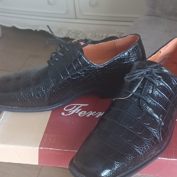 Ferro Aldo Black Textured Men's Dress Shoes - Picture 1 of 7